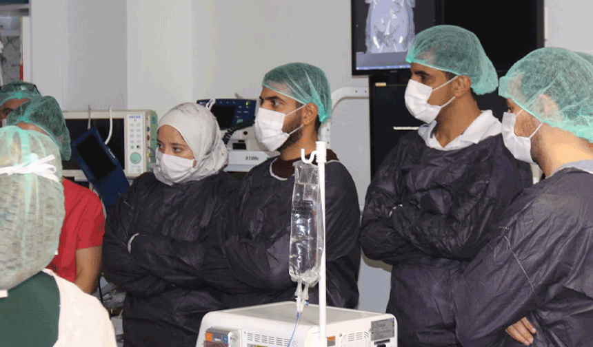 Yabancı doktorlar tecrübe için Türk doktorlarını seçti