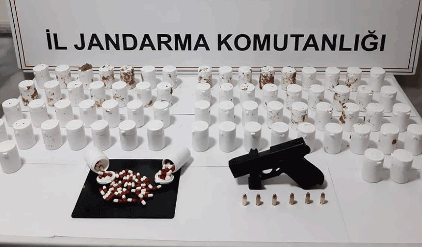 Afyon'da  jandarmadan zehir operasyonu: binlercesi ele geçirildi