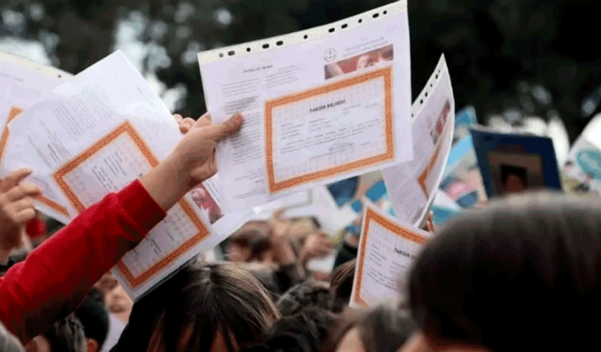 Eskişehir'de 147 bin 299 öğrenci yarıyıl tatiline girdi