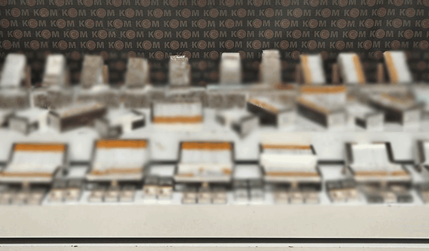 Afyon'da kaçakçılara darbe: 10 bin 500 doldurulmuş makaronla yakalandılar