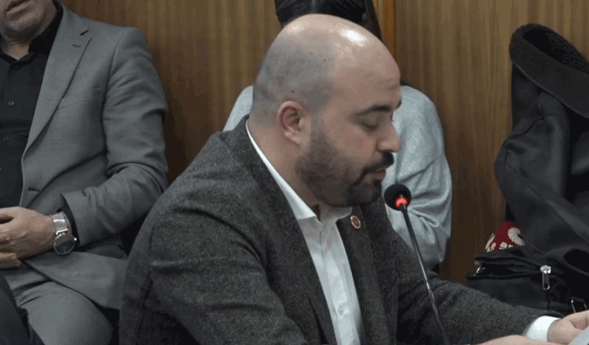 Cenk Sungur: Hukuk CHP’li belediyelere işlemiyor