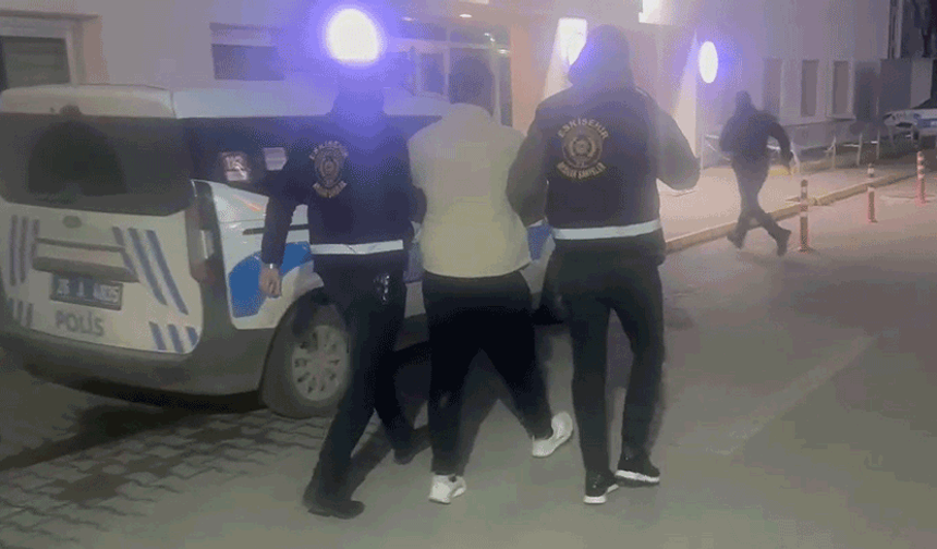 Eskişehir'de hırsızlık suçundan 17 yıl hapisle aranan isim yakalandı