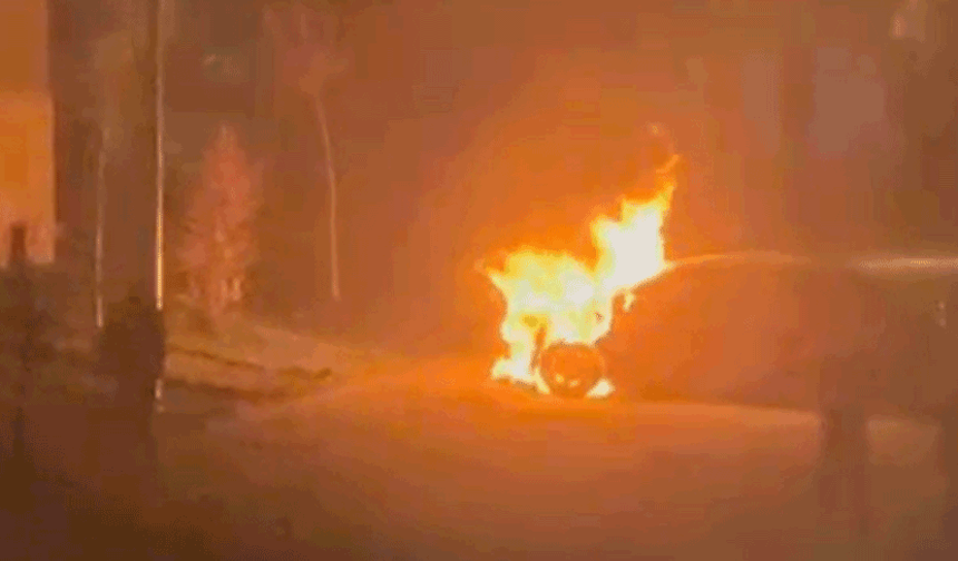 Eskişehir'de otomobil alevlere teslim oldu: İşte o anlar