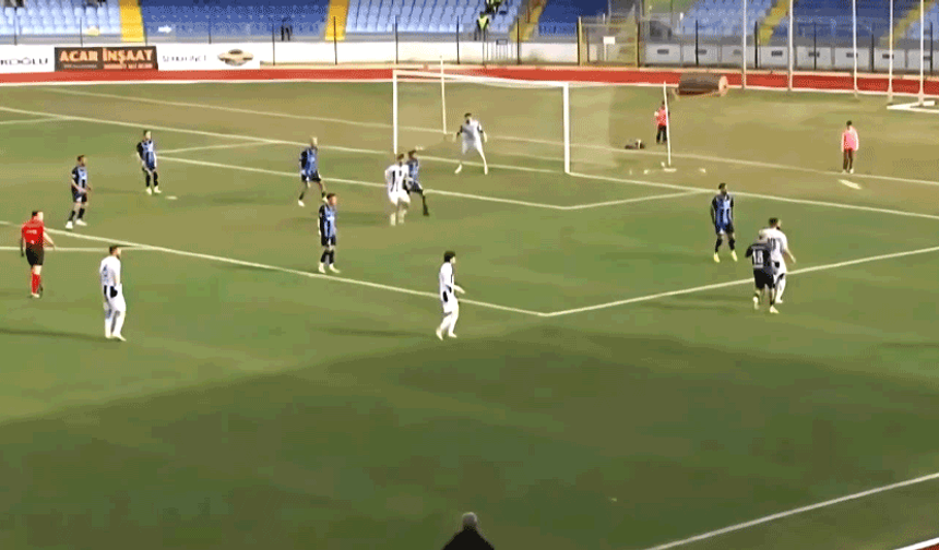 Eskişehirspor'u yakından ilgilendiren maçta tepki çeken karar