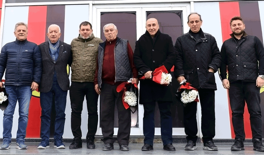 Eskişehirspor'un efsanelerinden Hakan Şapcı’ya ziyaret