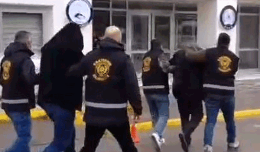 Sahte çekle milyonluk vurgun! Eskişehir'de iki şüpheli yakalandı