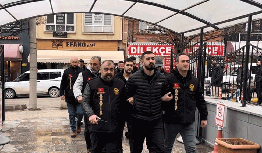 Sakarya Gazetesi Yazı İşleri Müdürü Hakkı Sağlam'a saldırıda 7 şüpheli yakalandı