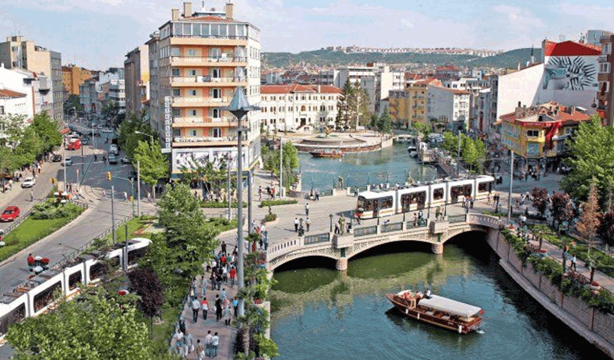 Siyasiler tartışıyor, Eskişehir bu sorunlara çözüm bekliyor