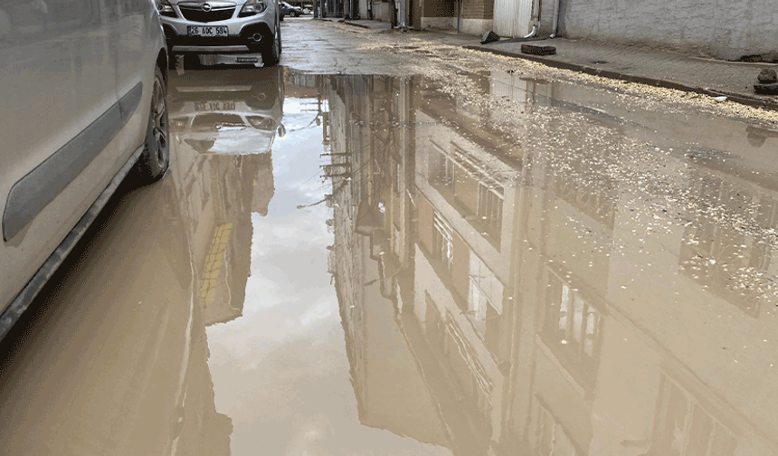 Tepebaşı’nda sokaklar göle döndü