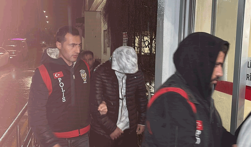 Adana’da sigara tartışması kanlı bitti: 17 yaşındaki genç hayatını kaybetti