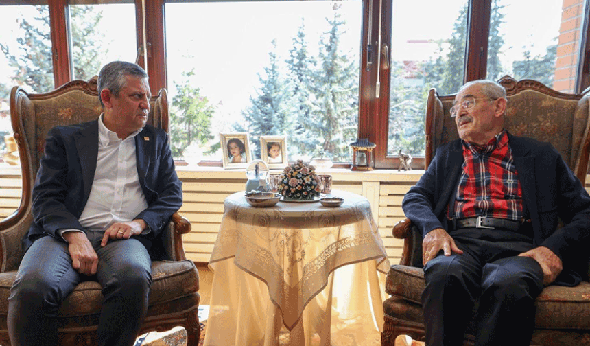 CHP lideri Özgür Özel, Büyükerşen ile bir araya geldi