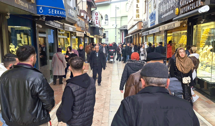 Eskişehir’de kuyumcularda yoğunluk kapıya taştı