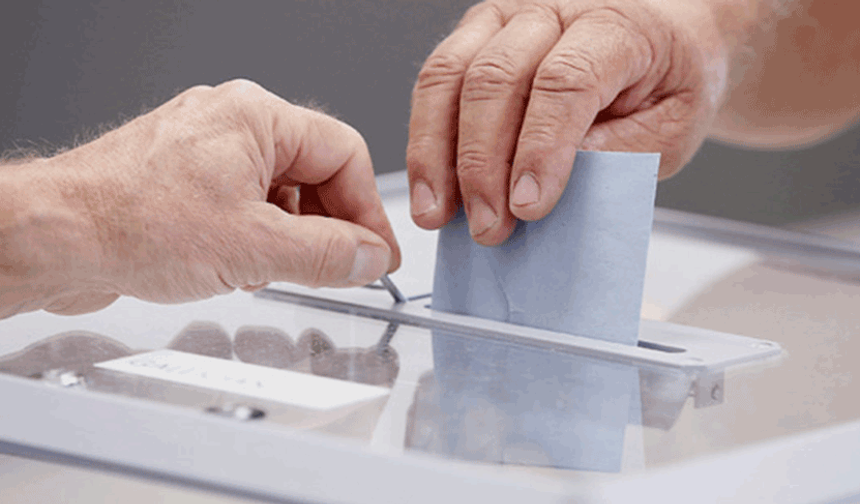 Seçim anketinde zirve yarışı kızıştı: AK Parti birinci CHP yakın takipte