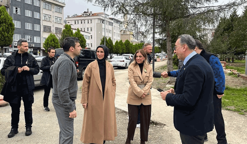 Selçuk Bayraktar ata toprağı Sürmene'de bilim merkezi projesini inceledi