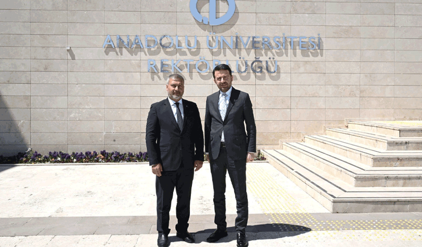Abdulkadir Çay Eskişehir’de iletişimcilerle buluştu