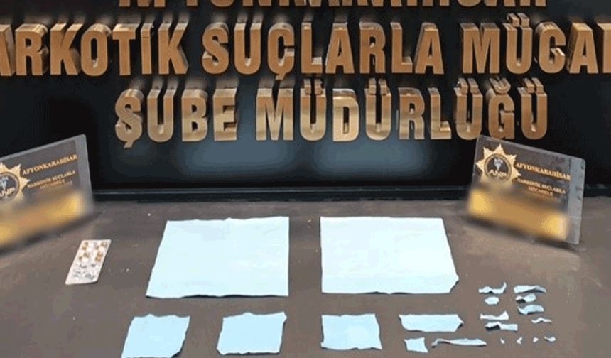 Afyon’da bavulunda zehir taşıyan şahıs kendini ele verdi