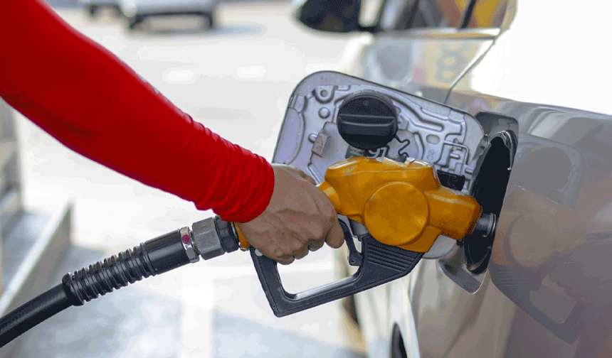 Araç sahipleri dikkat: Akaryakıta indirim yolda