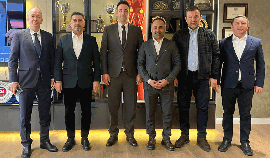 Basın İlan Kurumu Bursa Bölge Müdürü Gökhan  Eren Eskişehir Medya patronları ile bir araya geldi