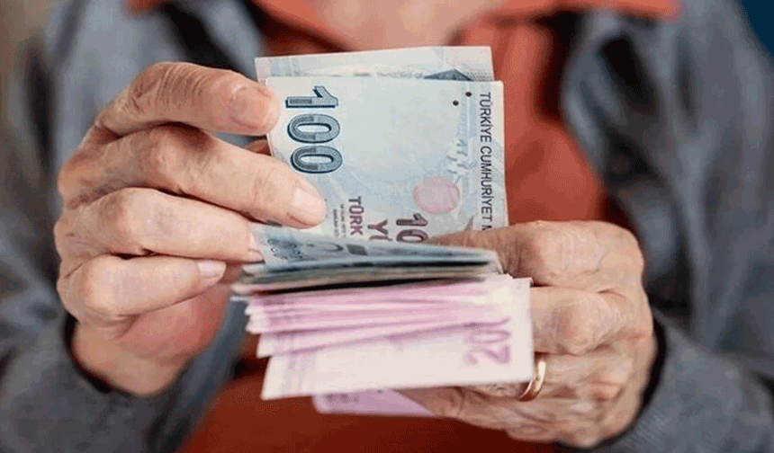 Emeklilerin bayram ikramiyesi belli oldu