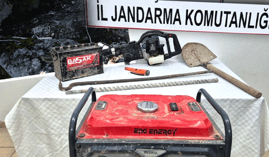 Eskişehir’de kaçak kazıya suçüstü: 2 şüpheli böyle yakalandı