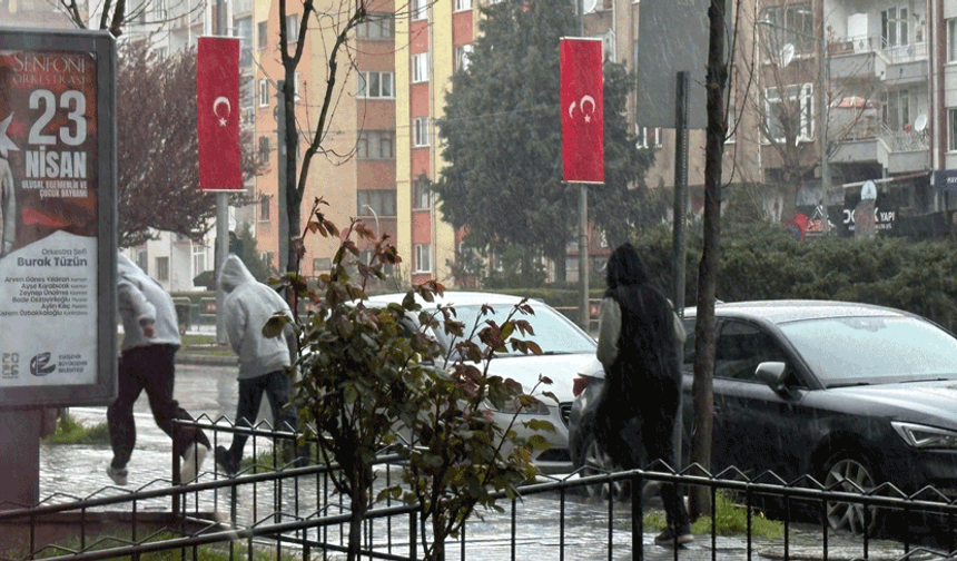 Eskişehir’de sağanağın ardından fırtına etkili oldu