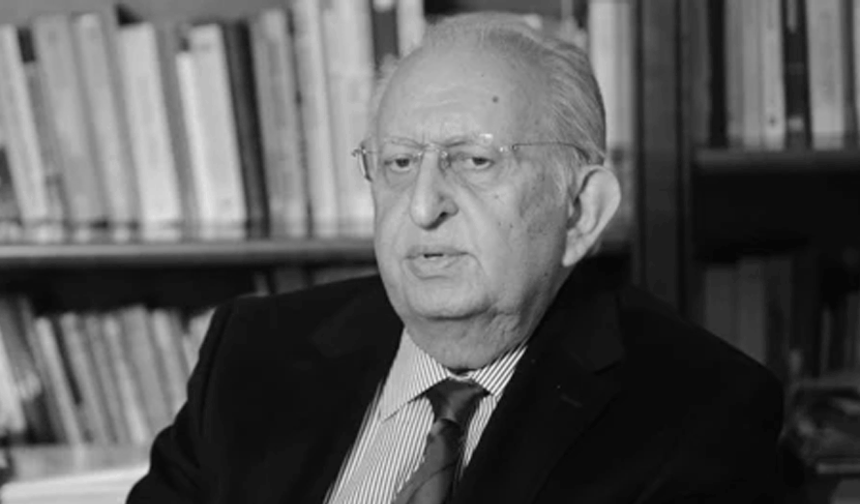 Hüsamettin Cindoruk hayatını kaybetti