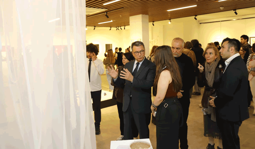 “Spatium” sergisi Eskişehir’de Sanat Sokağı’nda açıldı
