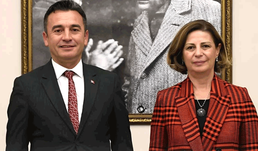 Ünlüce’ye ilk destek Dökmeci’den: “Ayşe başkanımızın yanındayız”