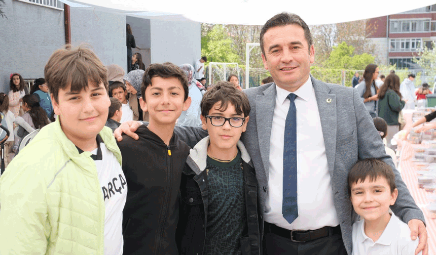 Başkan Dökmeci’den öğrenci ve velilere destek mesajı