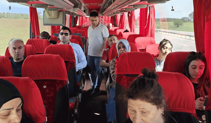 Bilecik jandarması otobüste sivil kontrol gerçekleştirdi