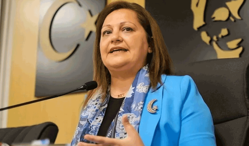 Burcu Köksal, “AK Parti’ye geçiyor” iddialarını doğruladı