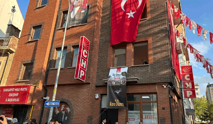 CHP Eskişehir’de “mutlak butlan” kararı sonrası olağanüstü toplantı