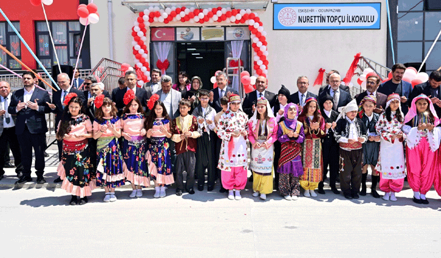 Eskişehir’de iki yeni okul daha eğitime kapılarını açtı