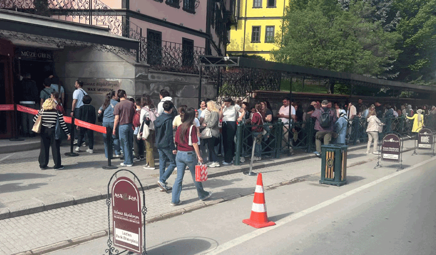 Eskişehir'de müzeler ziyaretçi akınına uğradı
