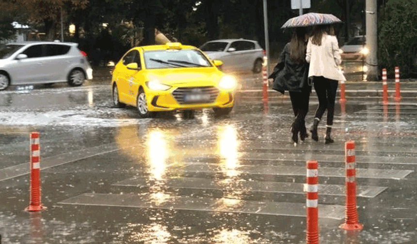 Eskişehir'e gök gürültülü sağanak yağış uyarısı: Bu saatlere dikkat