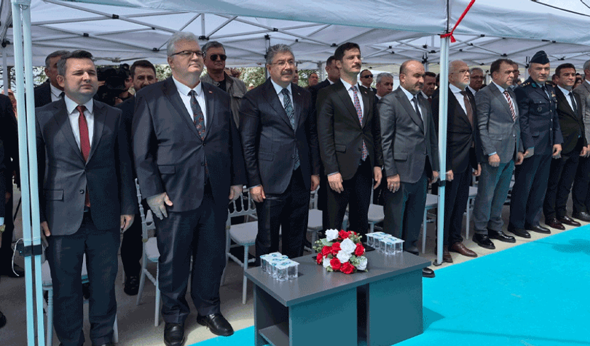 Sivrihisar Devlet Hastanesi düzenlenen törenle açıldı