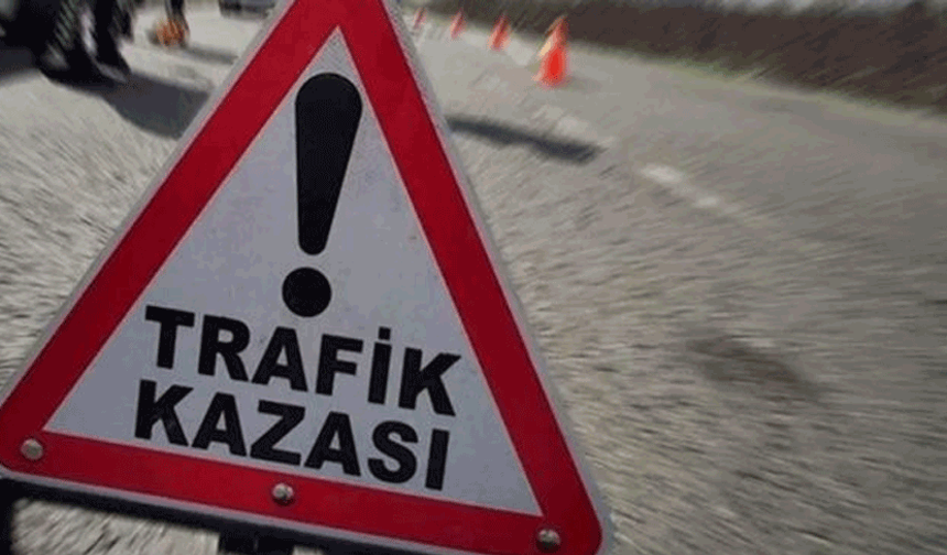 Afyon’da otomobil patpata çarptı: 2’si çocuk 5 yaralı