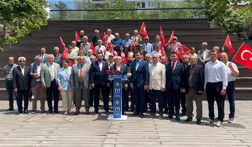 Erhan Usta’dan Eskişehir’de sert eleştiriler: “Şehrin sorunları yıllardır çözülmeyi bekliyor!”