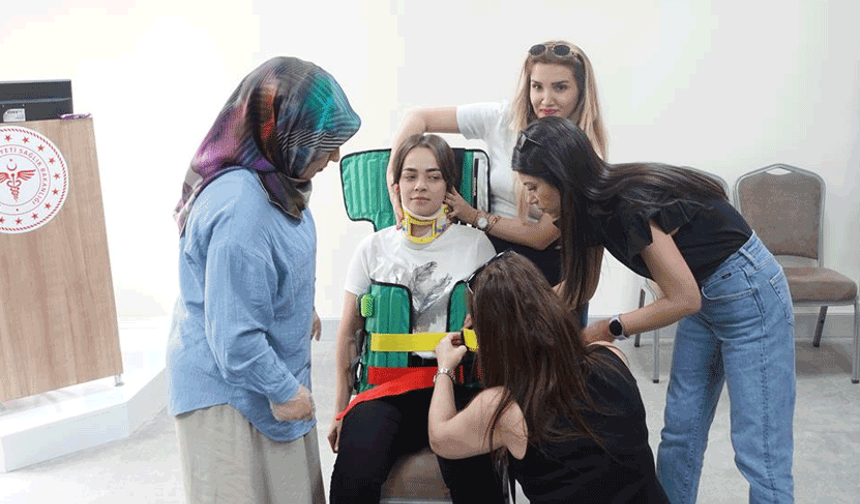 Eskişehir’de ambulans personeline “Modül güncelleme eğitimi” verildi