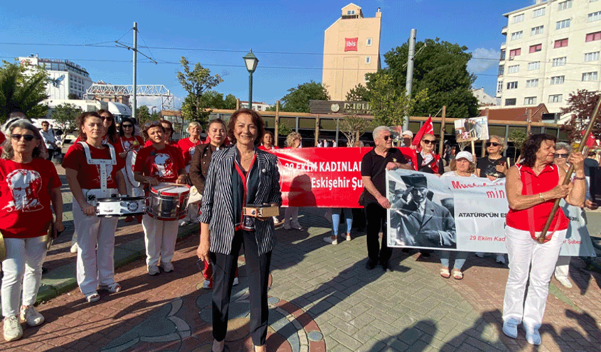 Eskişehir’de Atatürk’e minnet yürüyüşü!