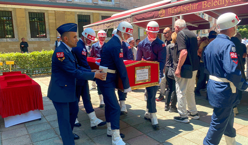 Eskişehir’de Emekli Tümgeneral Dr. Fazıl Aydınmakina'ya son görev!