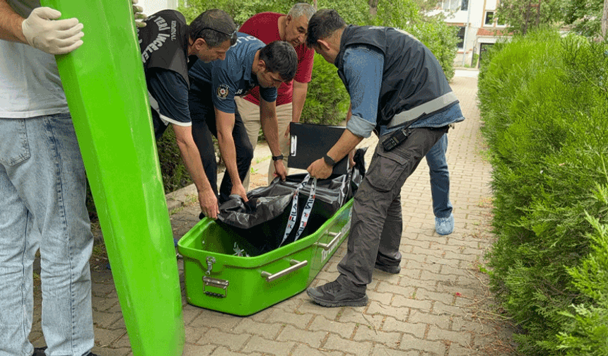 Eskişehir’de esrarengiz ölüm: Kimliği tespit edilemedi