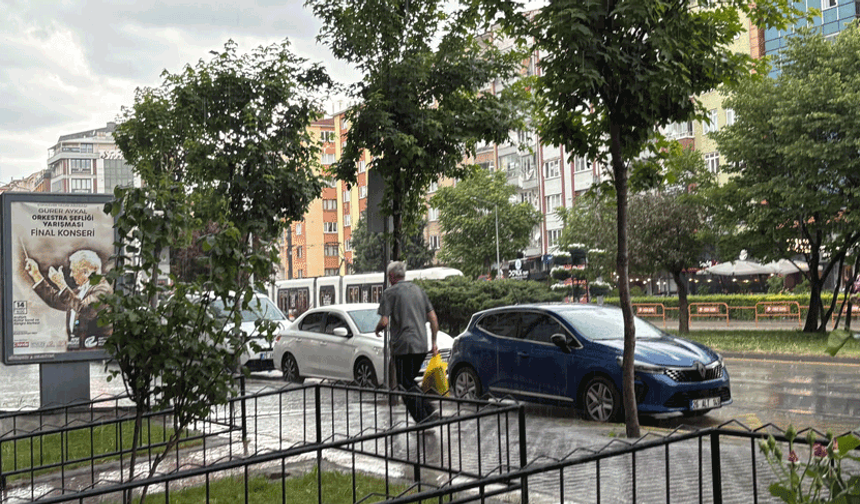 Eskişehir’de gök gürültülü sağanak yağış bekleniyor