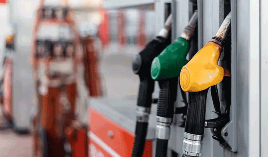 Tarih belli oldu: Motorinin ardından benzine indirim geliyor