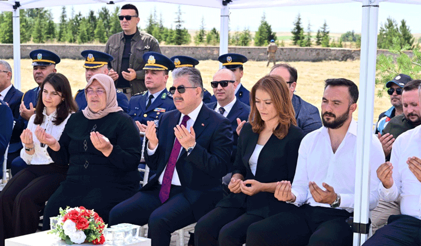 Eskişehir’de 15 Temmuz şehidi Fatih Dalgıç kabri başında anıldı