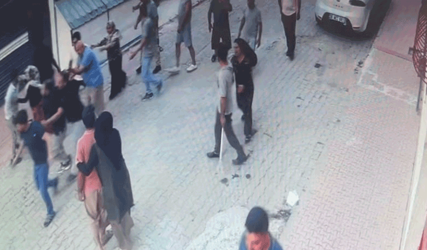 Eskişehir'de 2'si polis 8 kişinin yaralandığı kavganın görüntüleri ortaya çıktı