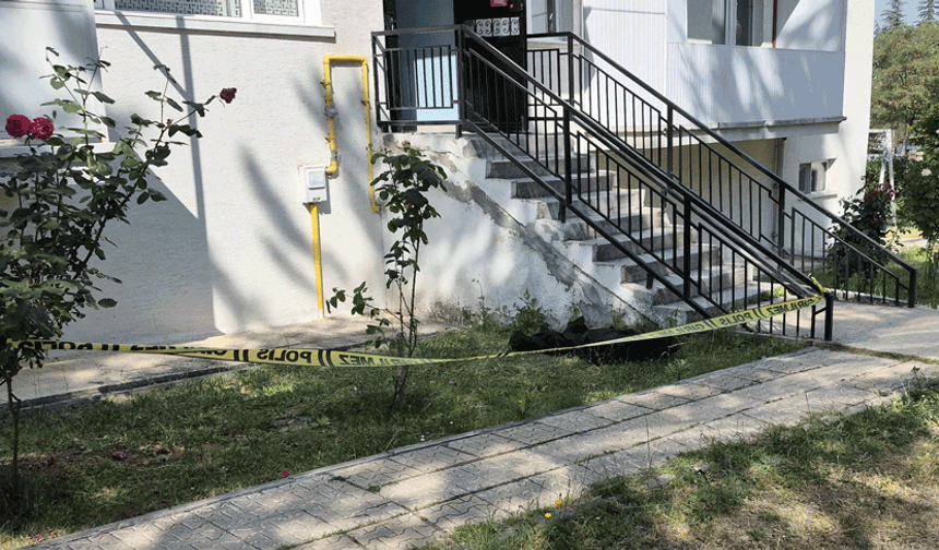 Eskişehir’de 4’üncü kattan düşen yaşlı kadın hayatını kaybetti