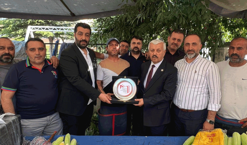 Eskişehir’de dürüst pazarcıya ahilik ödülü!