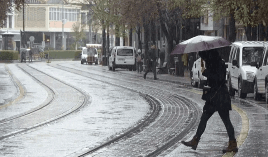 Eskişehir'e kuvvetli sağanak ve gök gürültülü yağış geliyor