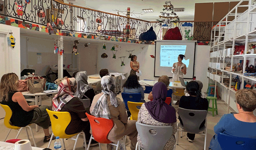 Kadın sağlığı seminerleri özel gereksinimli bireylerin ebeveynleri için devam ediyor
